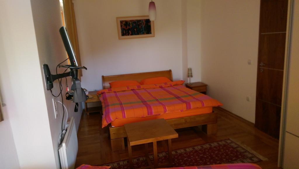 Holiday House Villa Neda Utjeha Quarto foto