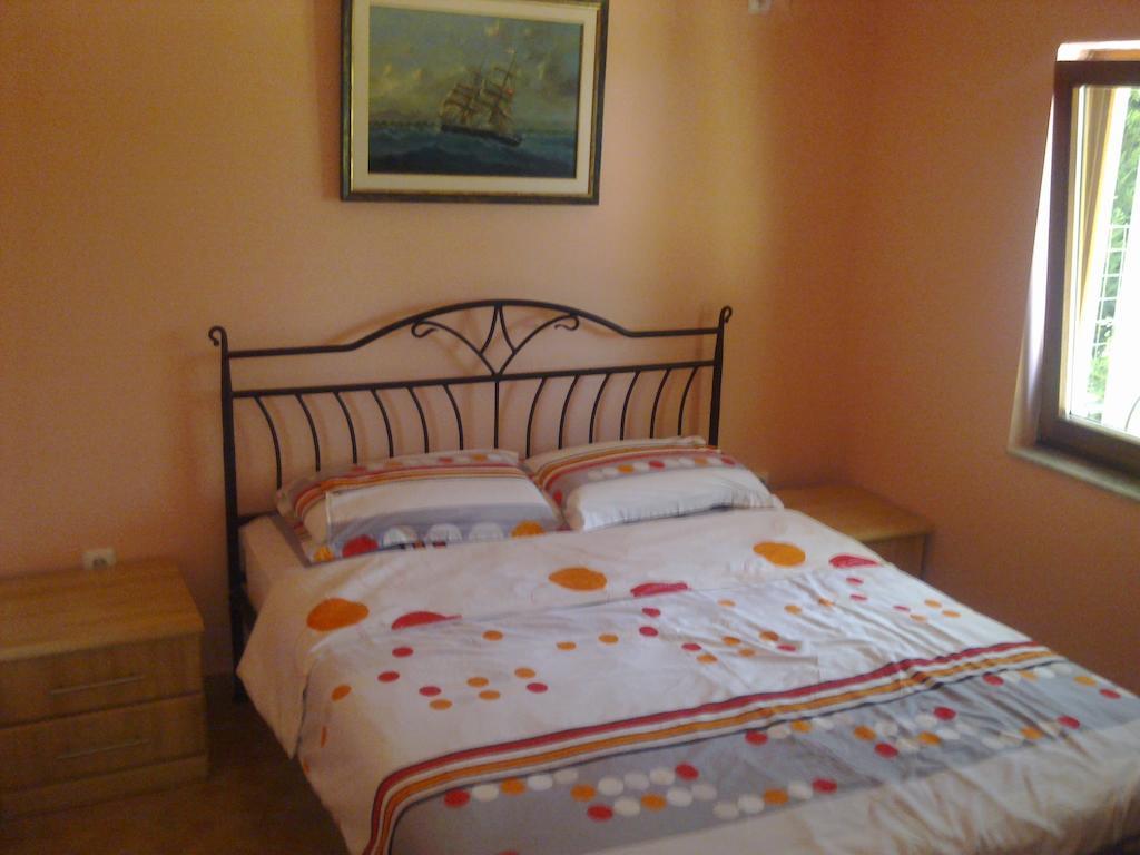 Holiday House Villa Neda Utjeha Quarto foto